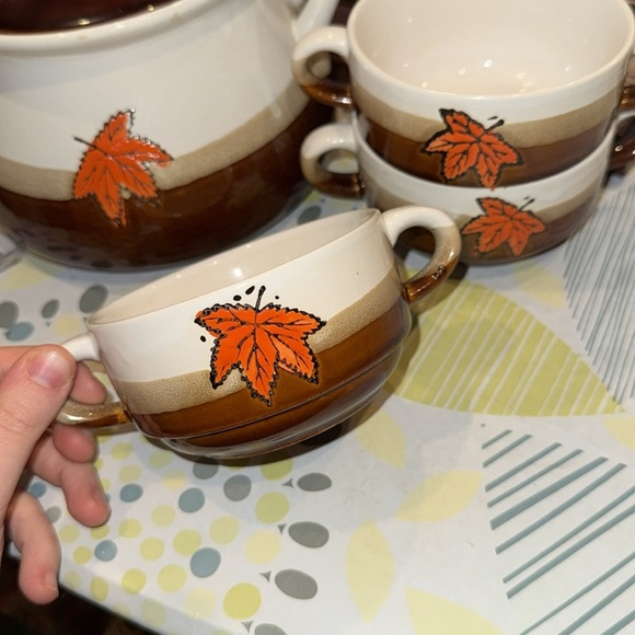 SOUP BOWL AND SOUP DISHES FOR SALE SUPRE CUTE FOR FALL - Picture 5 of 9